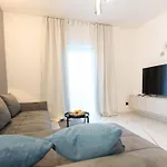 Ana, 2 Apartment